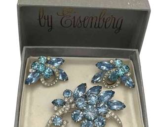 Rare Find! Vtg Eisenberg Ice Pale Blue * Clear Crystals Clip On Earrings * Brooch Set Original Box