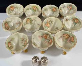 Beautiful Hand Painted Footed Bowls With Gold Gilt Edges * Salt Cellars Or Fruit/nut Bowls * 11 Total!!