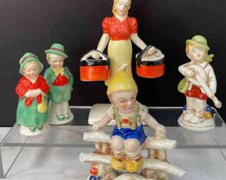 Germany Vintage Figures Salt And Pepper Shakers * Hat Girl Salt And Pepper Shakers * German Boy Figurines