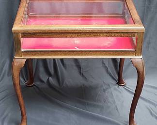 Display Case End Tables With Slipper Feet And Red Lining