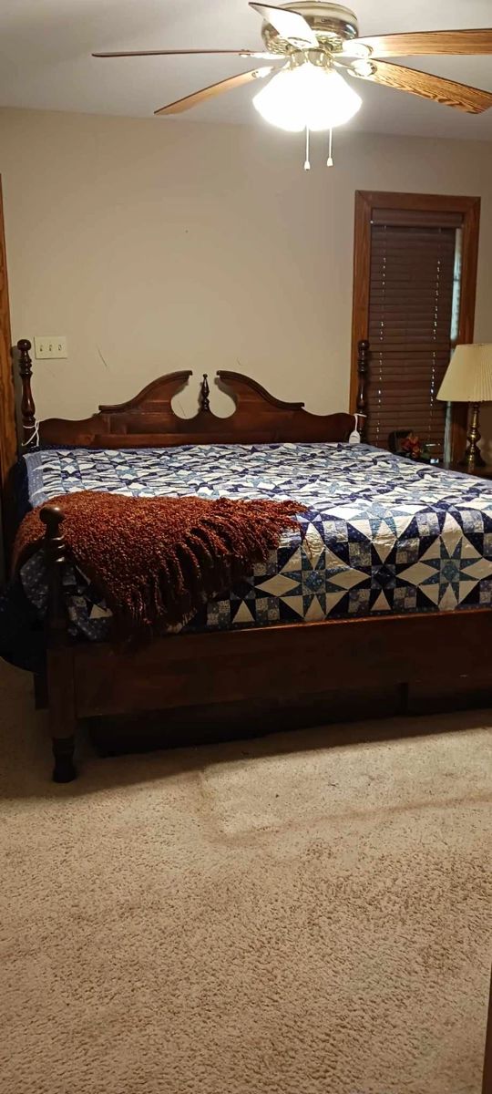 Living Estate Sale Lake Bob Sandlin Pittsburg starts on 4/11/2024