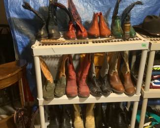 Collection of cowboy boots..most size 44.