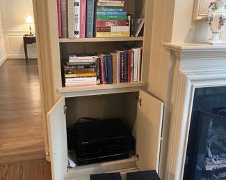 B&W speakers
Marantz receiver
Sony dvd player
Books