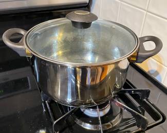 lmusa Stock pot,  was $14, NOW $9