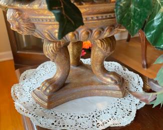 Additional view of claw feet gold Lion head planter ~