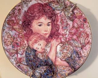 Closeup view of Hibel plate ~