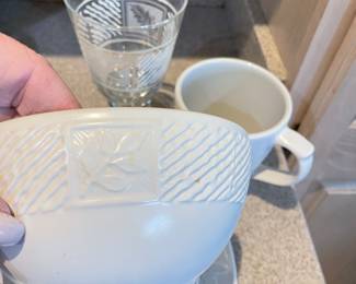 Additional view of  pattern on dishes ~