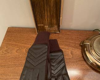 NEW Men's gloves (large), was $7, NOW $5