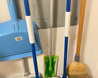 Clean Up Bundle  (6) Items:   was $25  All, NOW $19 all