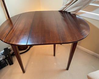 Expandable drop leaf table w/ pads, 4 leafs - 13.5,W each, 4'Wx 38"D x 29"H, (can close to 19"D), was $299, NOW $199