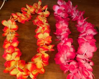 Pair of Leis   was $6, NOW $4
