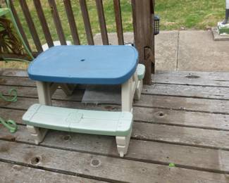 kids picnic bench
