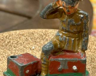 Selection of 1920-30's Barclay Manoil Toy Lead Soldiers.  