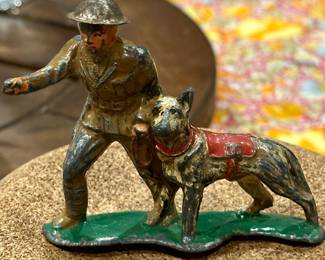 Selection of 1920-30's Barclay Manoil Toy Lead Soldiers.  