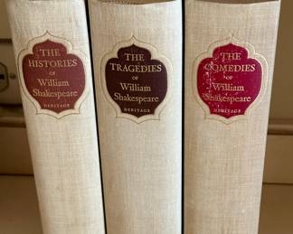 Set of 3 William Shakespheare had cover books.