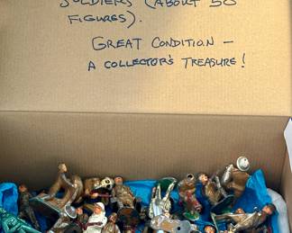 Selection of 1920-30's Barclay Manoil Toy Lead Soldiers.  