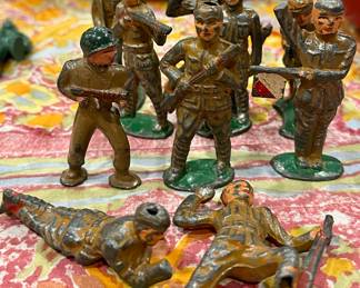 Selection of 1920-30's Barclay Manoil Toy Lead Soldiers.  