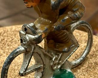 Selection of 1920-30's Barclay Manoil Toy Lead Soldiers.  