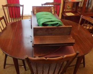 Ethan Allen Nine Piece Dining Room Ensemble