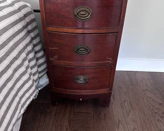 $75 - Vintage Mahoggony night stand (pair)
$75 each
