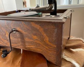 Victorla - needs restoration