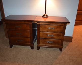 Kincaid Pair of three Drawer Night Chests 