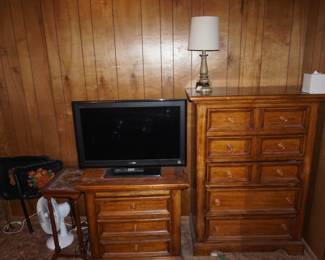 TV, night stand, chest of drawers