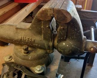 Very Large bench vise