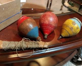 Wooden toy Tops w/ string