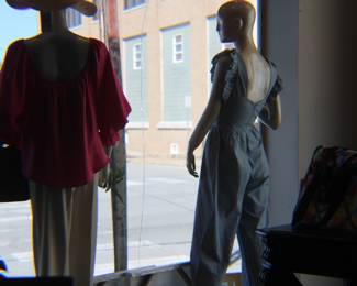 sweet jumpsuit with ruffle sleeve