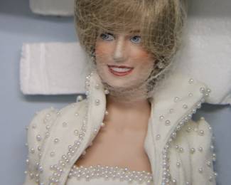 Princess Diana doll in porcelain from the Franklin Mint
