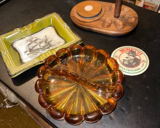 Ashtrays! Pipe stands 