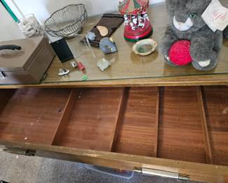 Mid century .modern dresser with drawer dividers - price reduced from $200 to $50