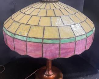 Leaded Glass Table Lamp - 1 Damaged Panel