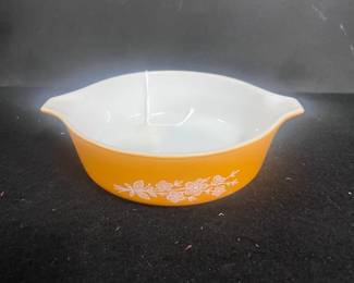 Small Flat Pyrex Bowl