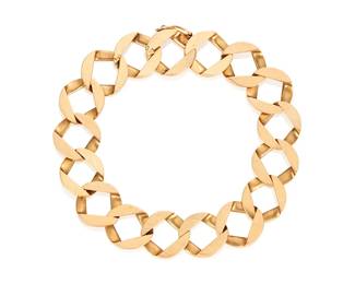 3025
A Gold Bracelet
Designed as a series of links, in 14K gold

36.30 grams gross
7.5" L
Estimate: $600 - $800