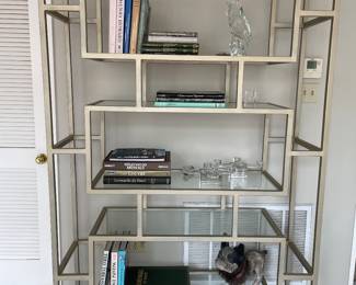 Contemporary silver tone etergere