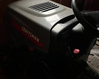 Craftsman riding lawnmower