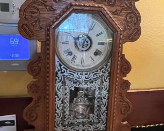 Antique mantle clock