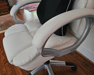 Like new home office chair with back support.