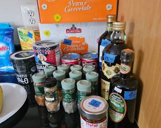 A few kitchen foods.