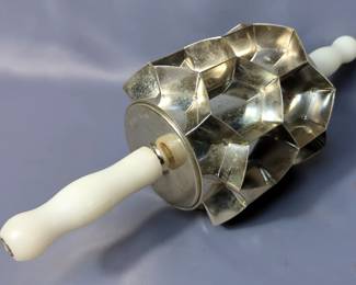 Moline 14 Cavity Hexagon Dough Cutter, 16" Long