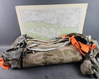 Lot 463 | Contents on Table