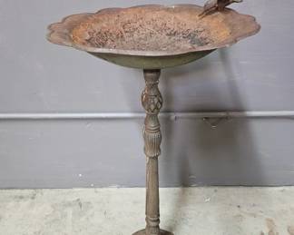 Lot 315 | Vintage Cast Iron Bird Bath