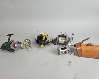 Lot 381 | Lot of Fishing Reels