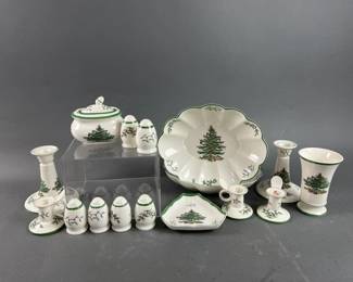 Lot 332 | Spode Christmas Tree China Table Pieces