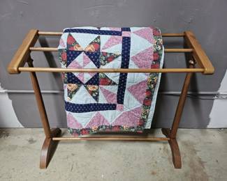 Lot 283 | Vintage Wood Quilt Rack & Handmade Quilt