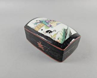 Lot 189 | Vintage Chinese Bento Lacquered Box w/ Porcelain