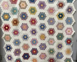 Lot 346 | Vintage Handmade Quilt Topper