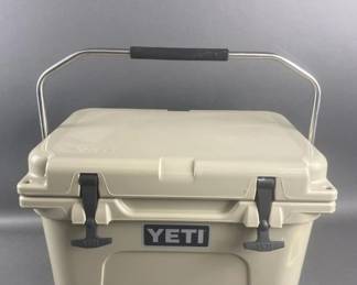 Lot 182 | Yeti Roadie 20 Cooler